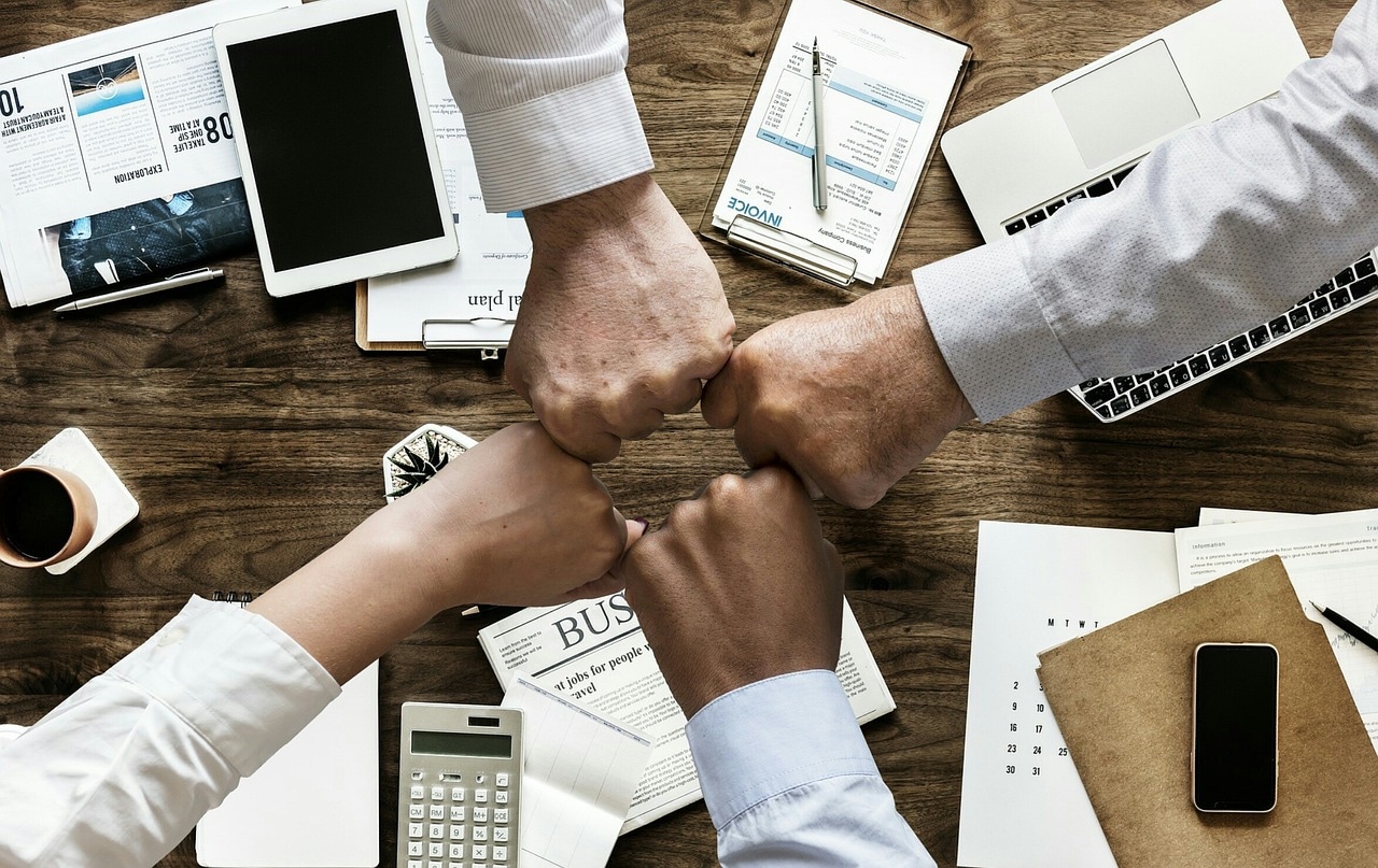 Wie man das perfekte Arbeitsteam zusammenstellt: Tipps und Strategien