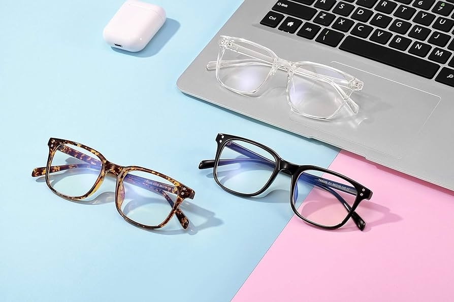 Online vs. im Laden: Wo sollten Sie Ihre nächste Sonnenbrille kaufen?