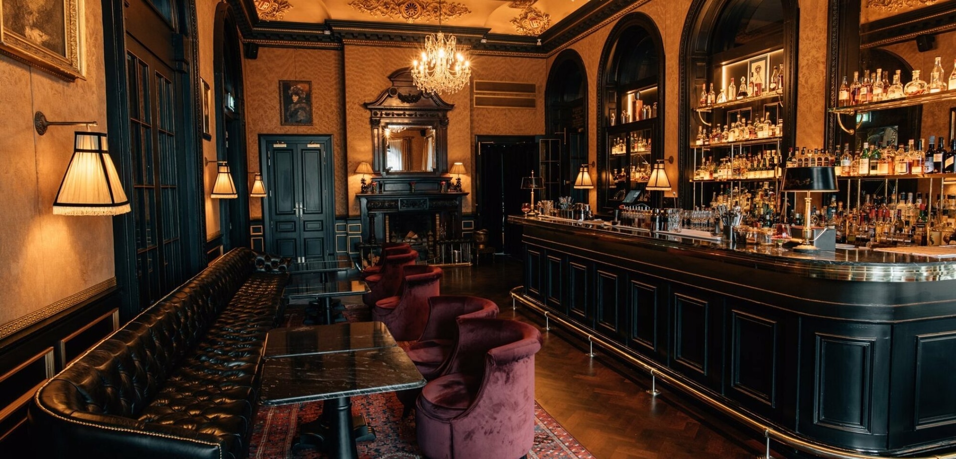 Kulinarische Ermittlungen: Genießen Sie das Krimidinner Berlin @ Vivont Berlin Eventlocation!