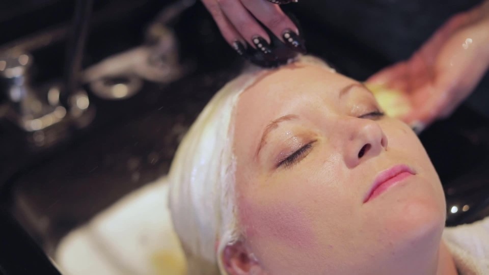 Komfort neu definiert mit einem ergonomischen Friseurwaschsessel
