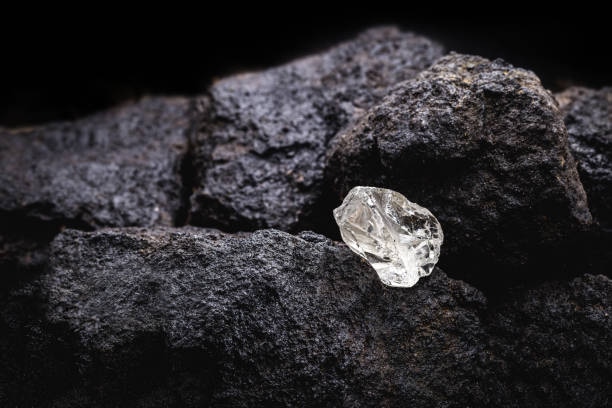 Diamantstein: Odyssee durch die Rhodonitkette