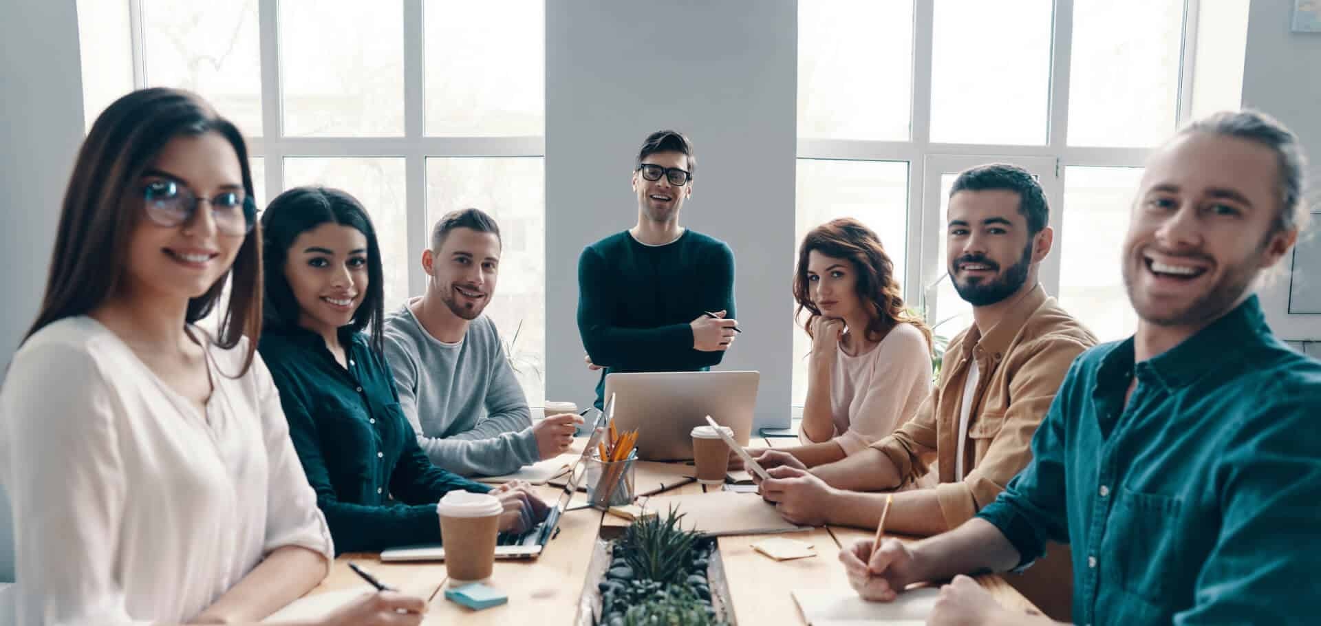 Warum Unternehmen auf einen Headhunter setzen sollten