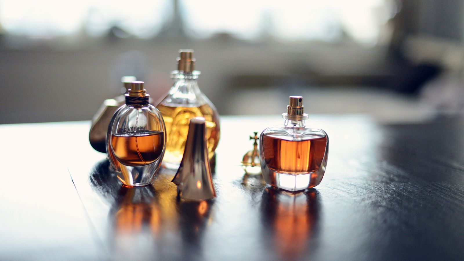 Kaufen Sie Fragrance Twins bei Hani Perfumes für Qualität und Ersparnisse